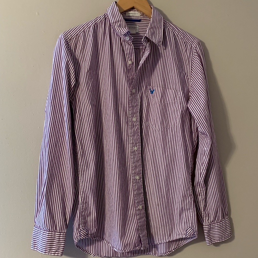 American Eagle Button Up